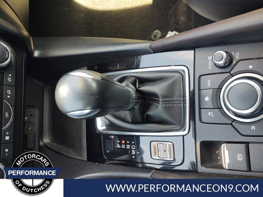 Used 2018 MAZDA MAZDA3 Grand Touring w/ Premium Equipment Package FWD image 21