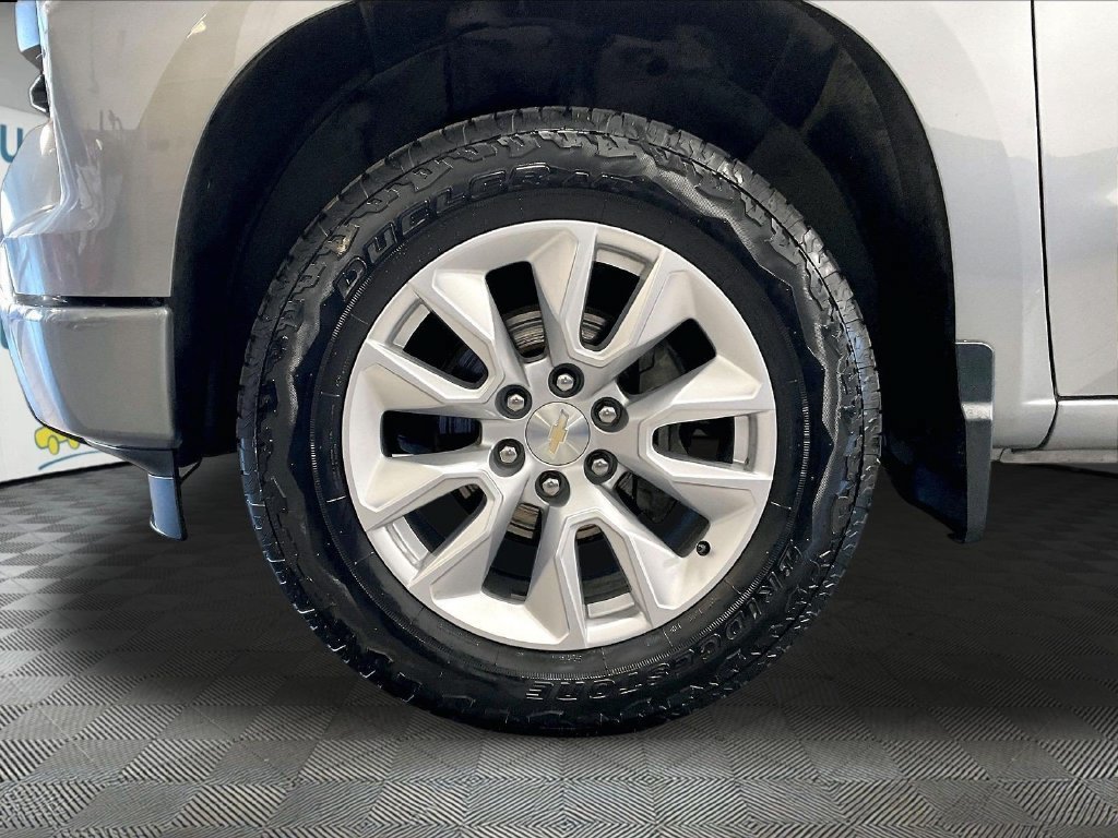 Used 2023 Chevrolet Silverado 1500 Custom AWD/4WD image 7