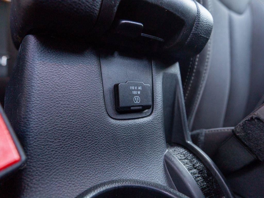 Used 2018 Jeep Wrangler Unlimited Sahara AWD/4WD image 24