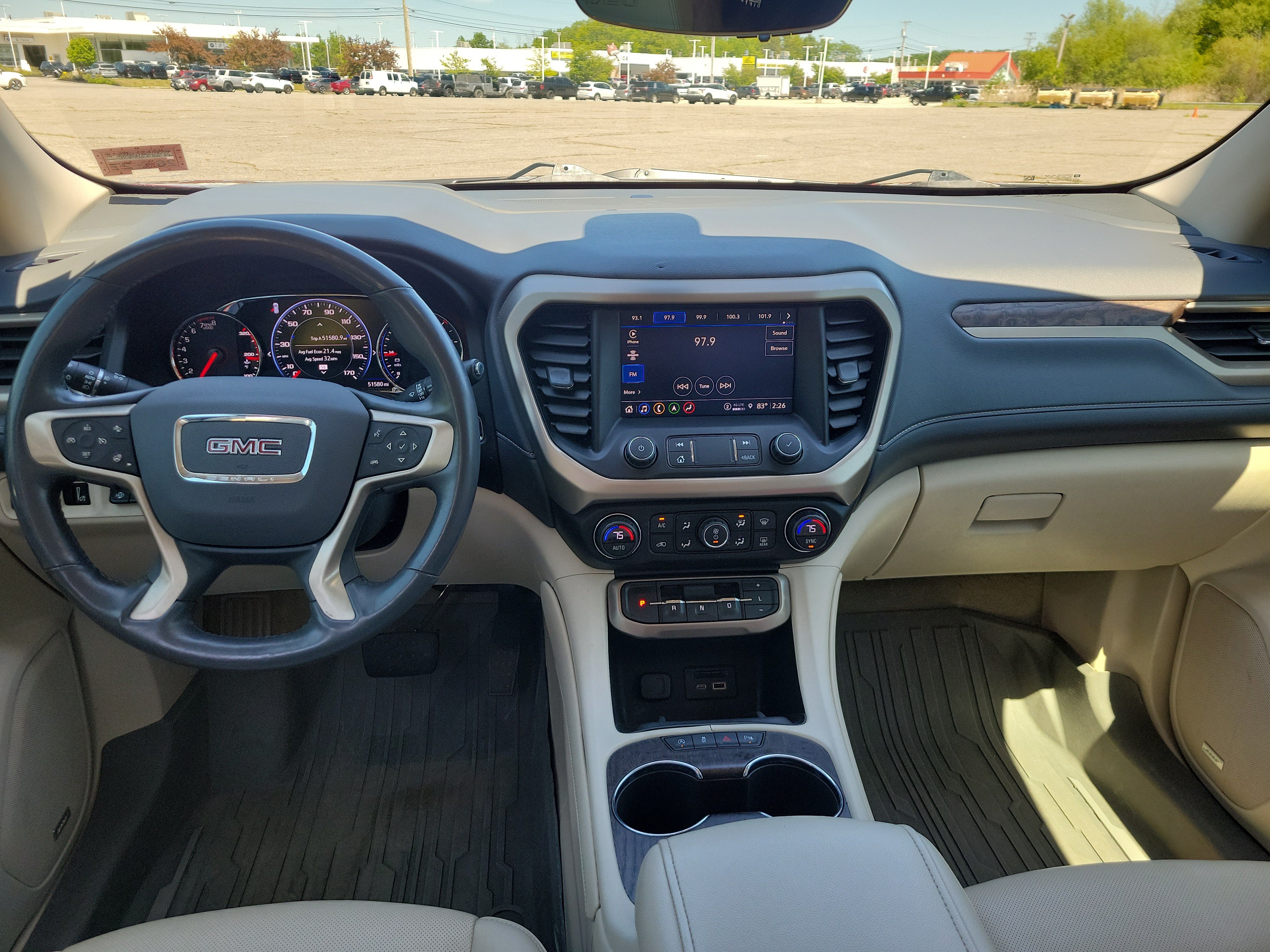 Used 2022 GMC Acadia Denali w/ Denali Ultimate Package AWD/4WD image 19