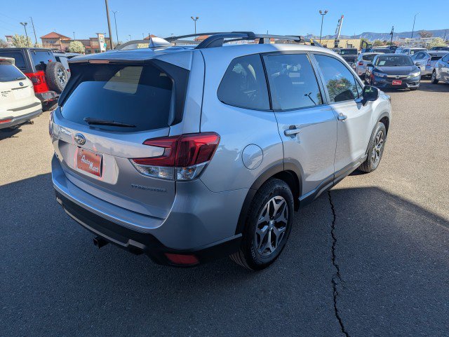 Used 2019 Subaru Forester Premium image 5