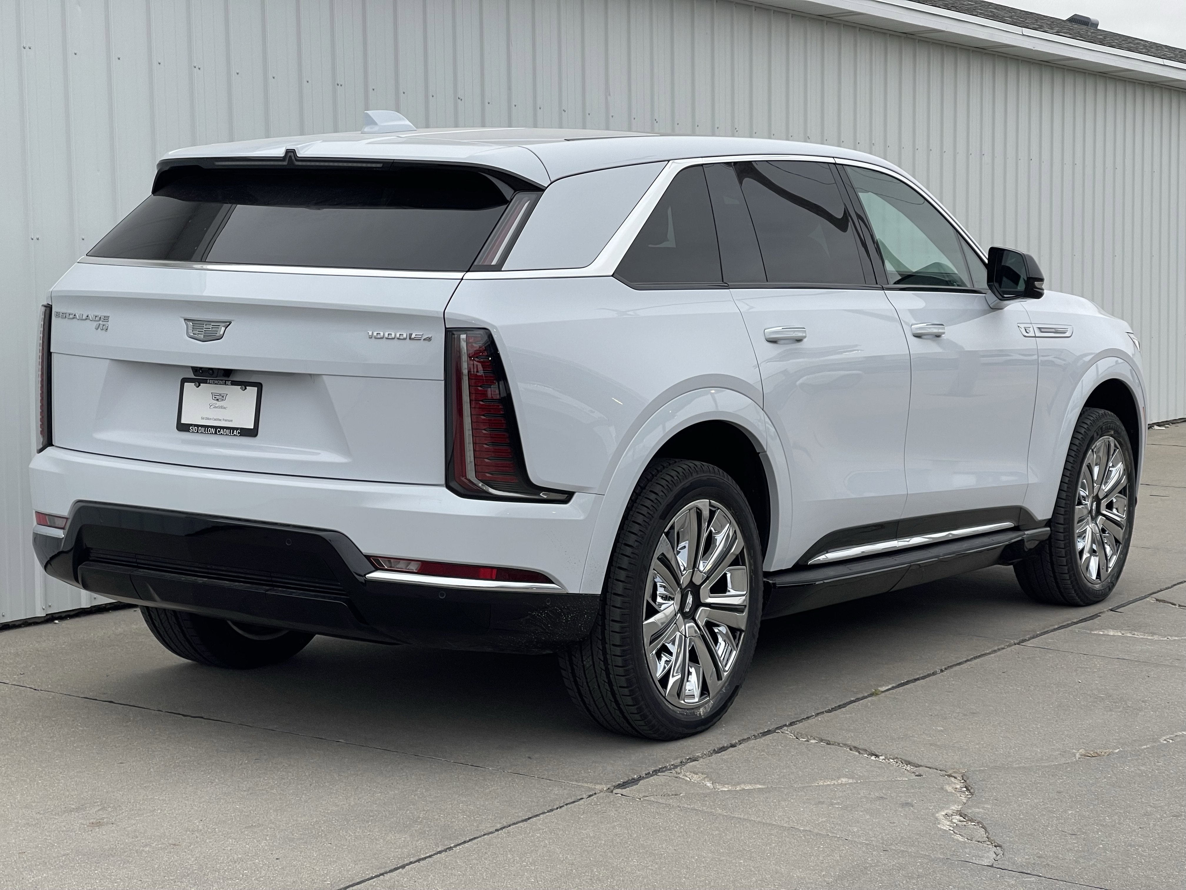 New 2026 Cadillac Escalade IQ Luxury 1 w/ LPO, Radiant Package image 22