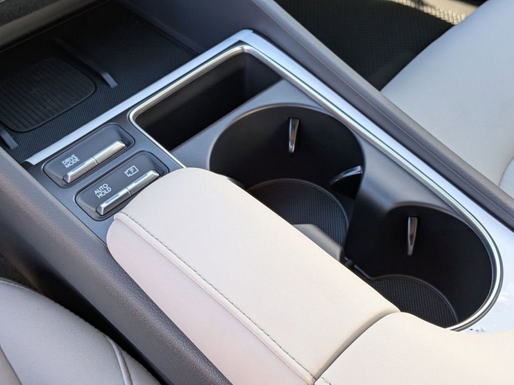 New 2026 Hyundai Sonata SEL FWD image 24