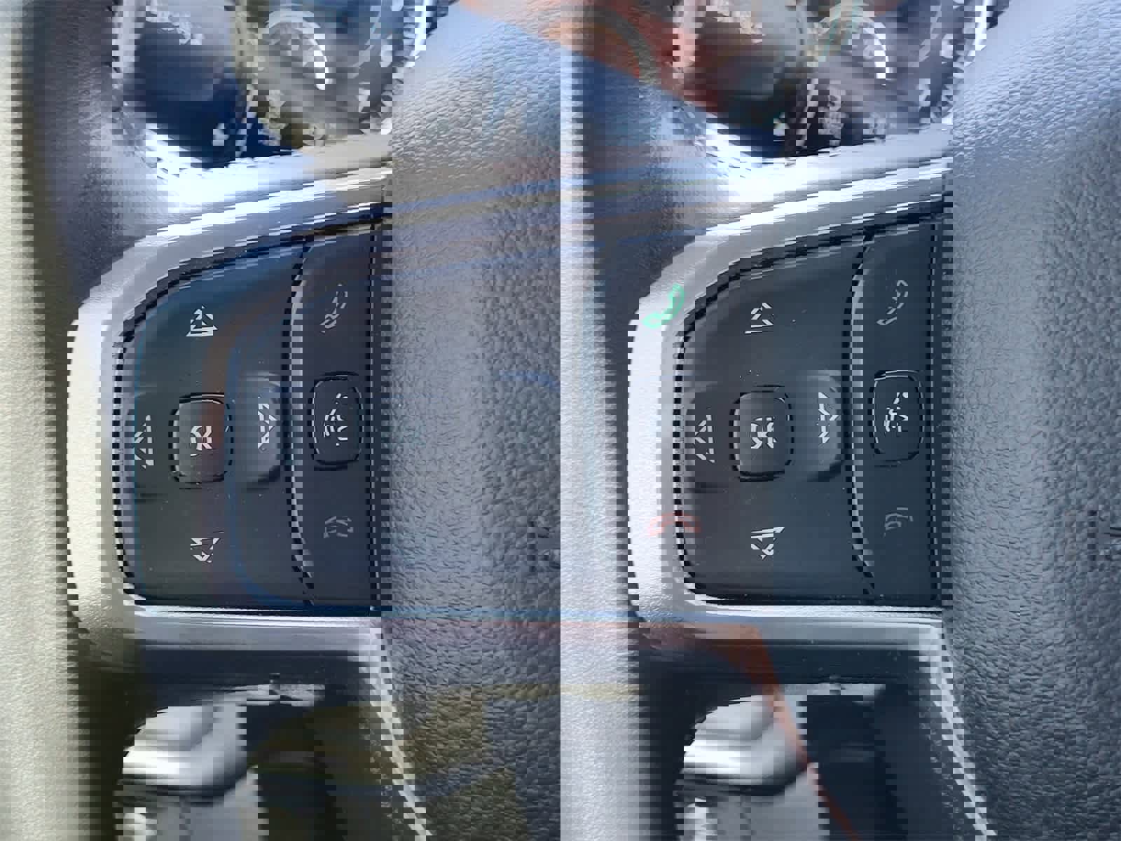 Used 2024 RAM 1500 Laramie image 19