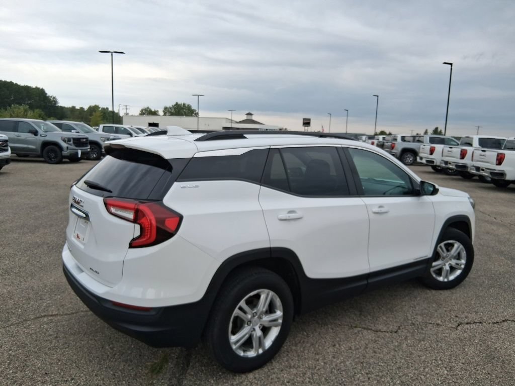Used 2022 GMC Terrain SLE w/ Driver Convenience Package AWD/4WD image 7