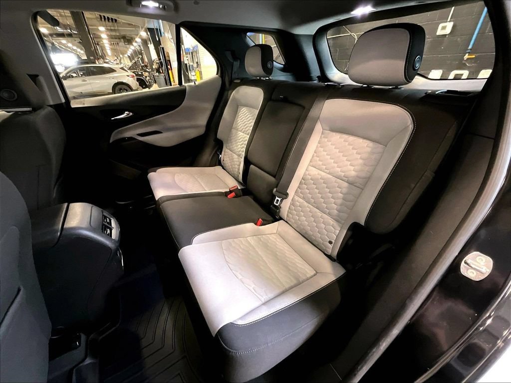 Used 2018 Chevrolet Equinox LS AWD/4WD image 15
