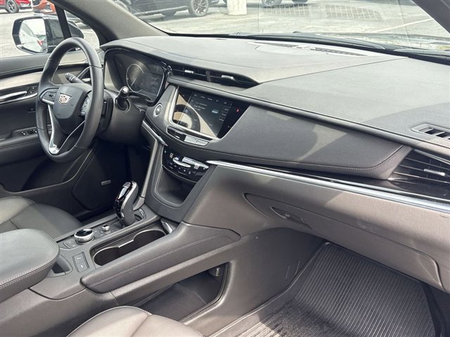 Certified 2024 Cadillac XT6 Luxury AWD/4WD image 28