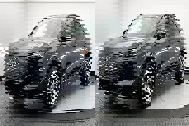 New 2025 Audi SQ6 e-tron Premium Plus image 2