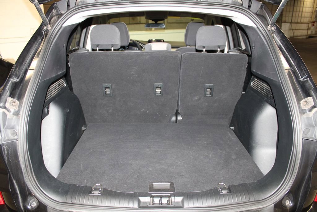 Used 2022 Ford Escape SE w/ Cold Weather Package image 30