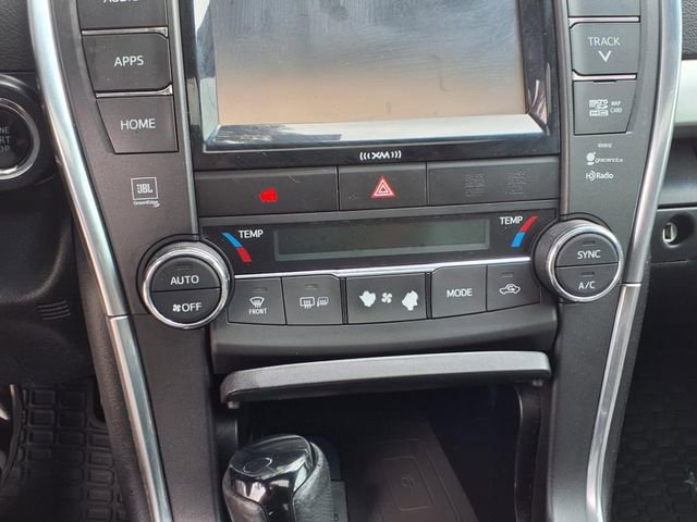 Used 2017 Toyota Camry XSE image 15