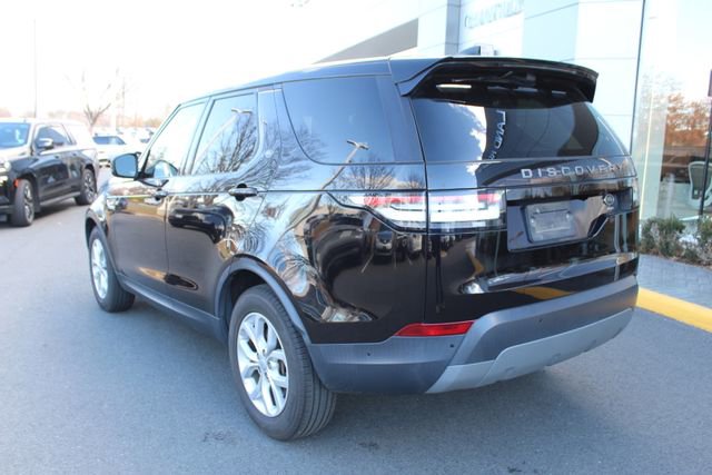 Used 2019 Land Rover Discovery SE image 11