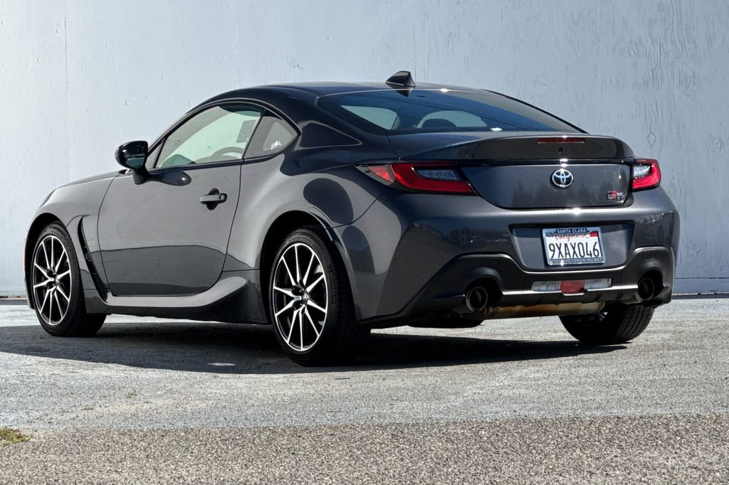 Used 2023 Toyota GR86 w/ ALL Weather Mat Package (TMS) image 5