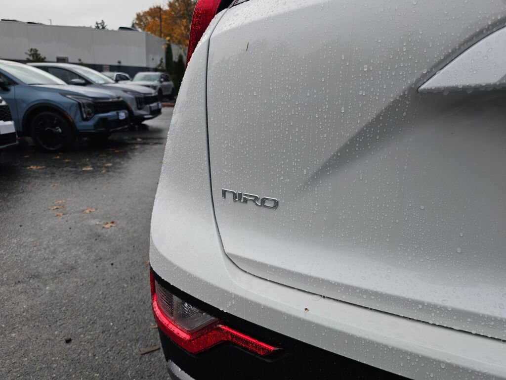 New 2026 Kia Niro LX FWD image 23