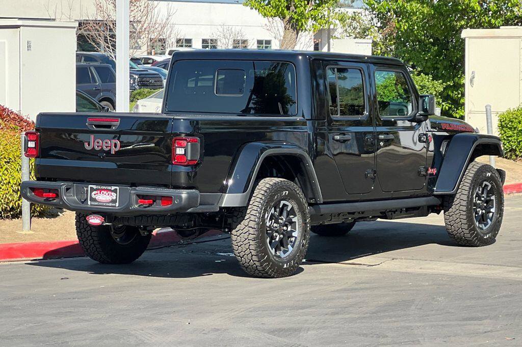 New 2026 Jeep Gladiator Rubicon w/ Safety Group AWD/4WD image 4