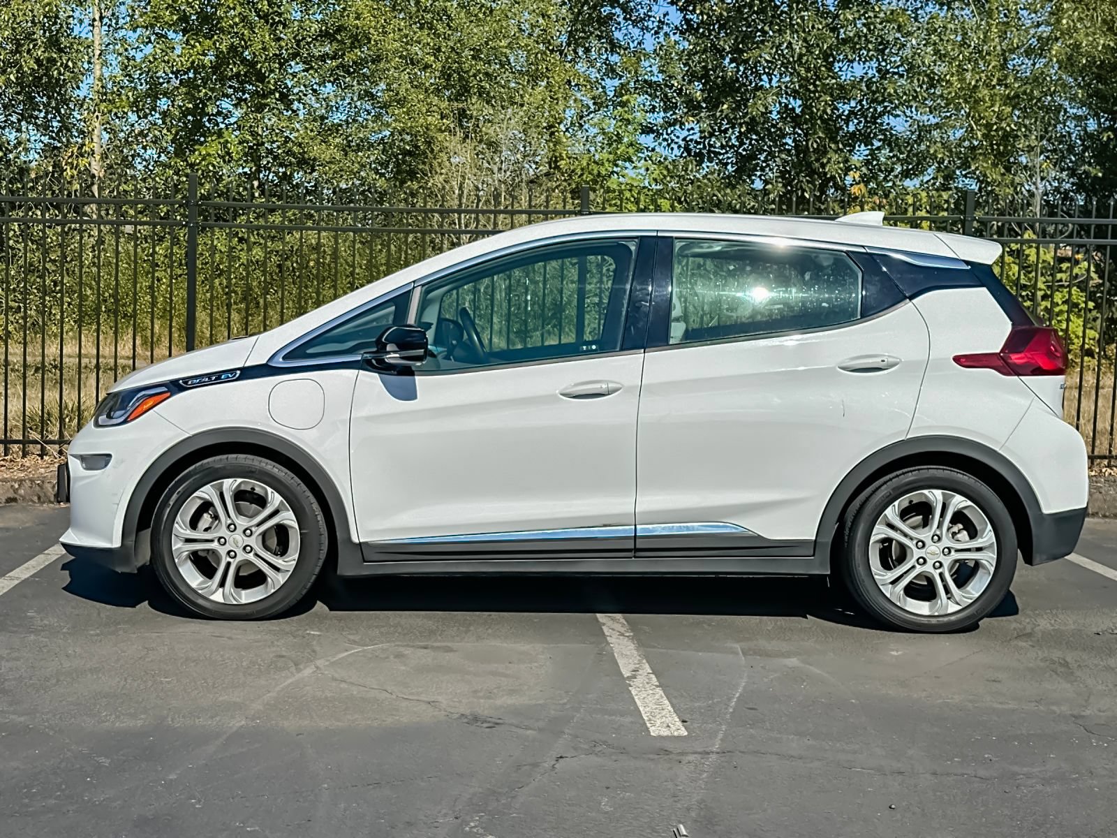Used 2019 Chevrolet Bolt LT FWD image 6