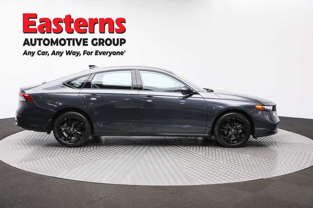 Used 2025 Honda Accord SE image 4