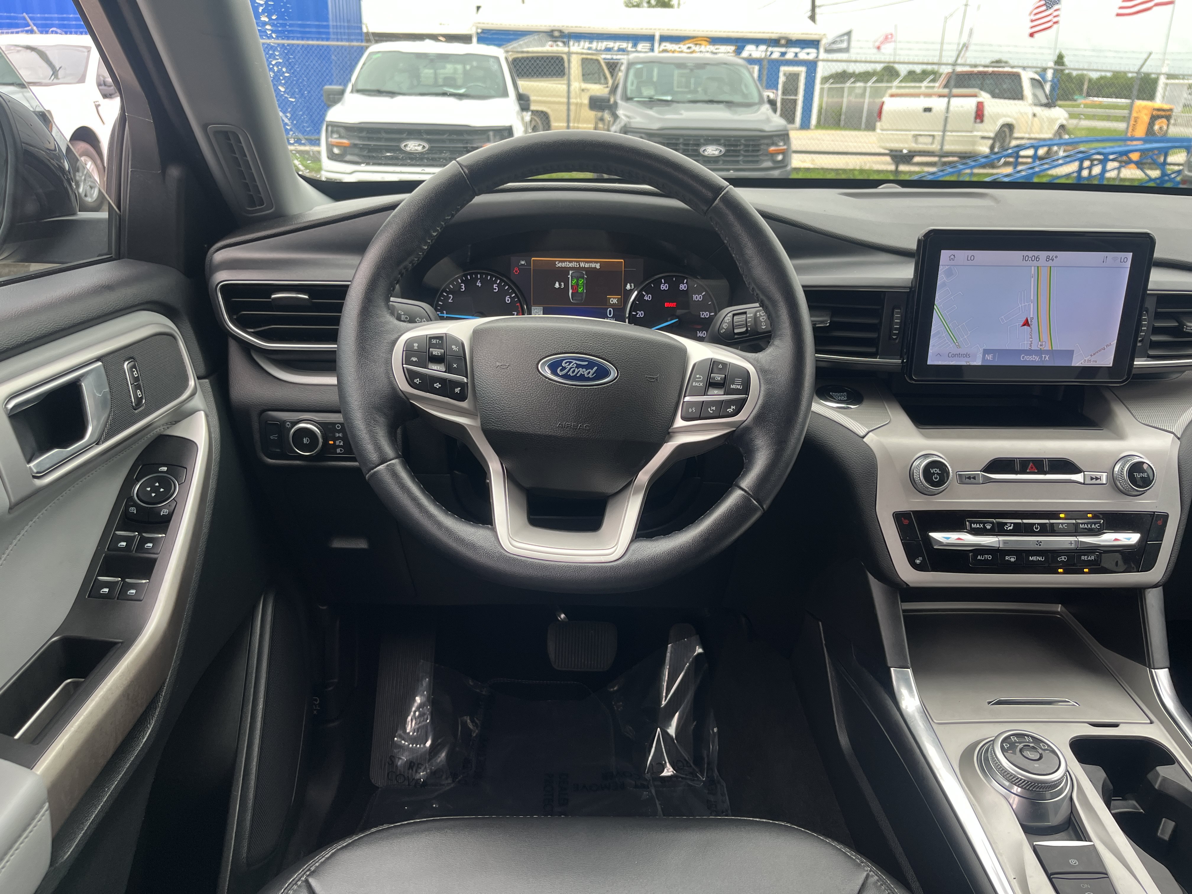 Used 2023 Ford Explorer XLT w/ Equipment Group 202A RWD image 29