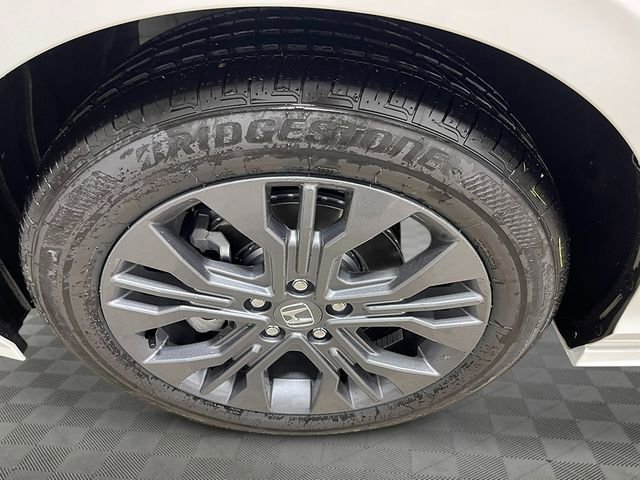 New 2026 Honda Odyssey Touring image 13