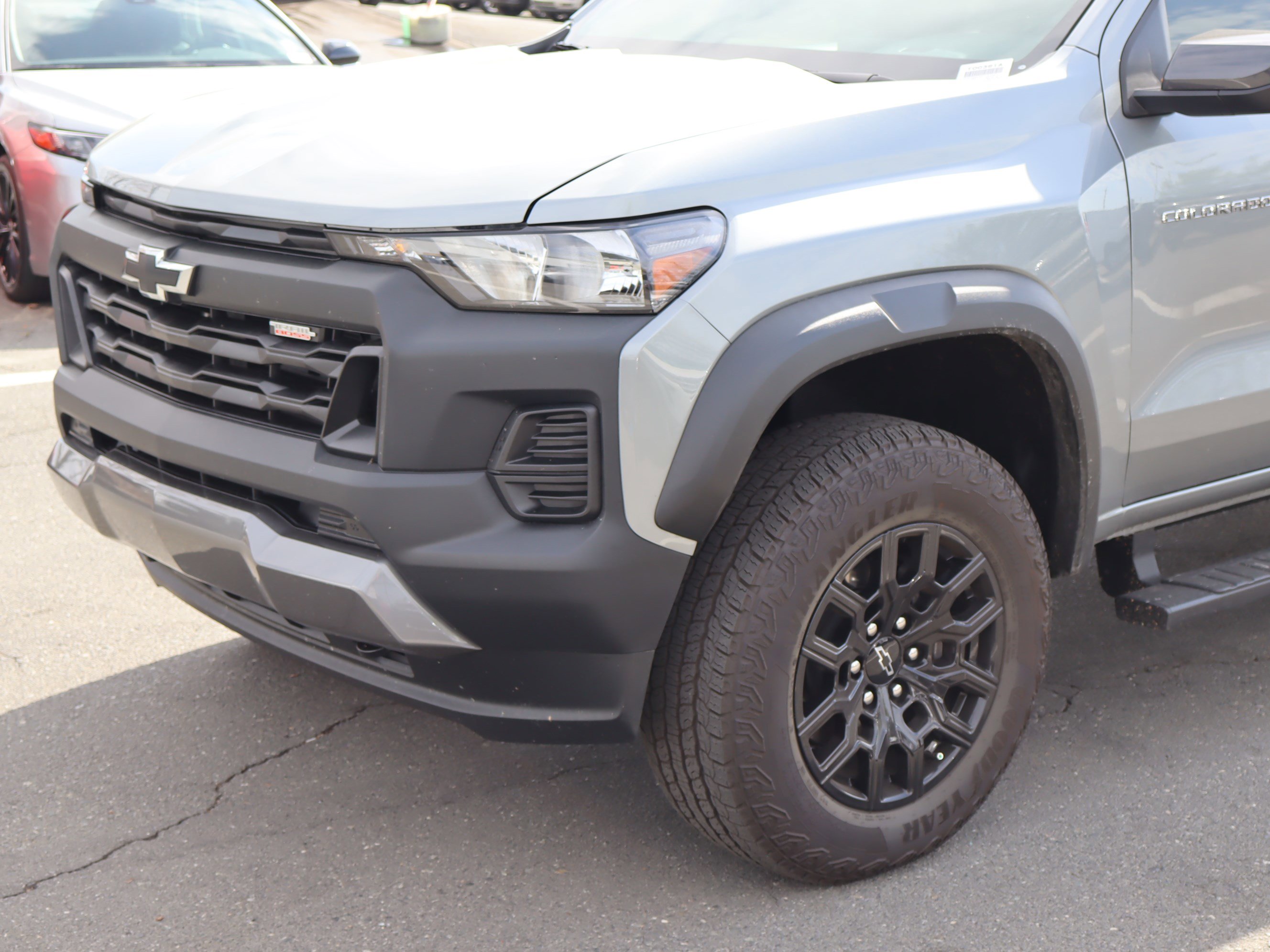 Used 2025 Chevrolet Colorado Trail Boss image 6