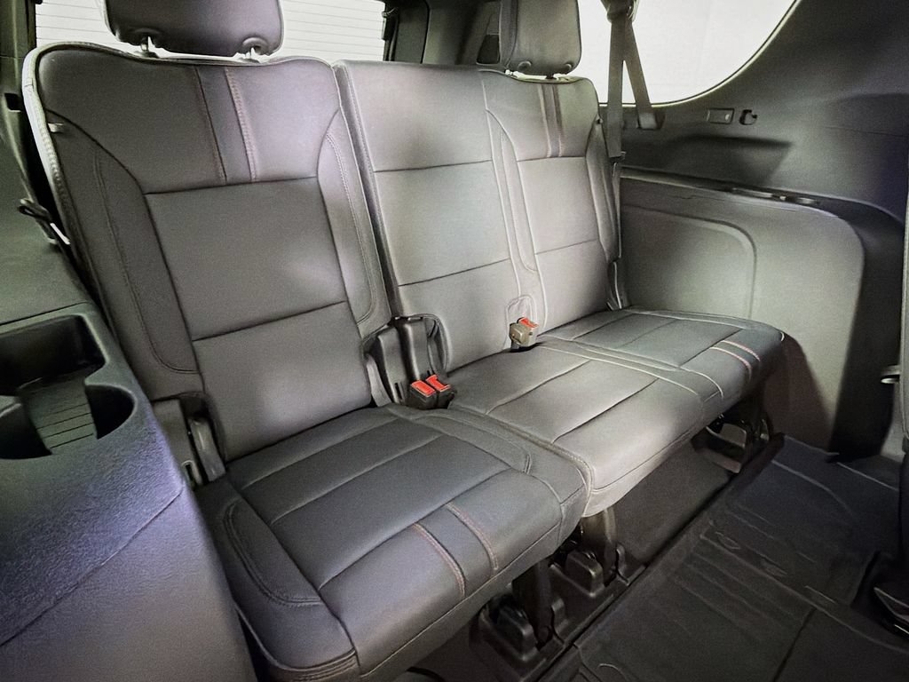 Used 2026 Chevrolet Suburban RST w/ Comfort Package AWD/4WD image 25