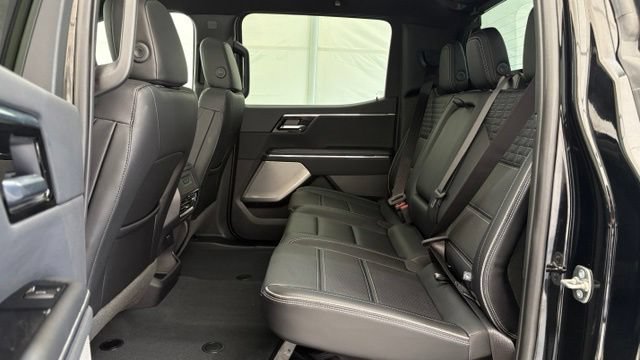 Used 2025 GMC Sierra EV Denali AWD/4WD image 20