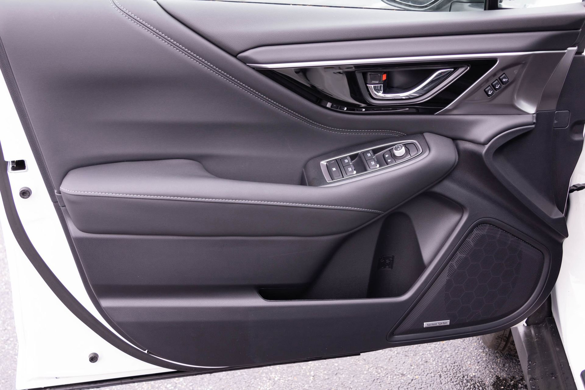 New 2025 Subaru Outback Limited image 33