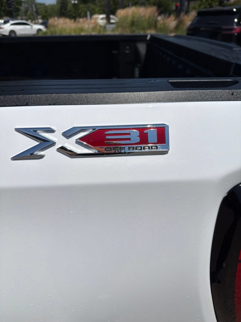 Used 2020 GMC Sierra 1500 SLT w/ SLT Premium Plus Package AWD/4WD image 6