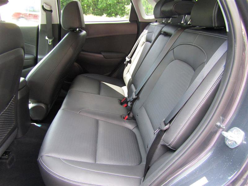 Used 2021 Hyundai Kona Limited image 32