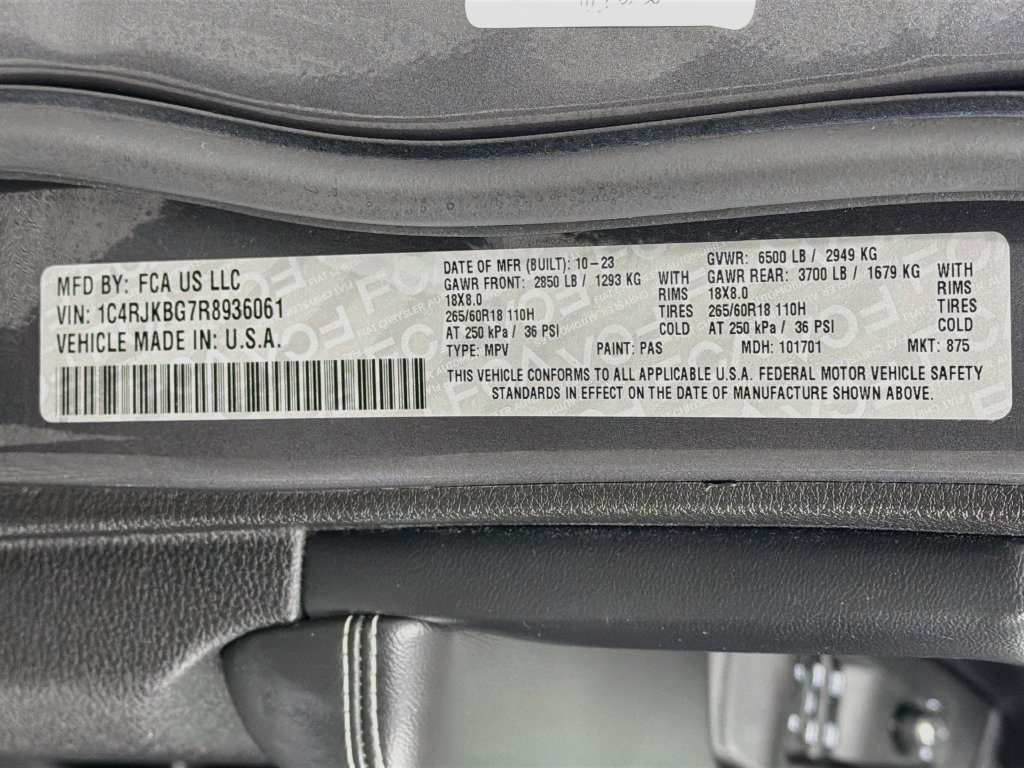 Certified 2024 Jeep Grand Cherokee L Limited AWD/4WD image 33