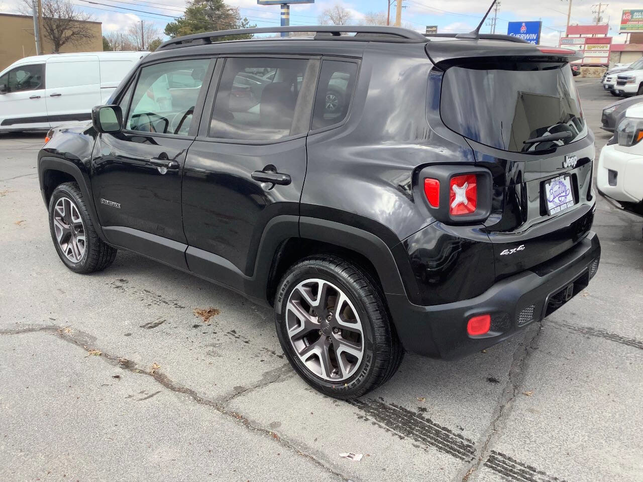 Used 2015 Jeep Renegade Latitude w/ Popular Equipment Group AWD/4WD image 16