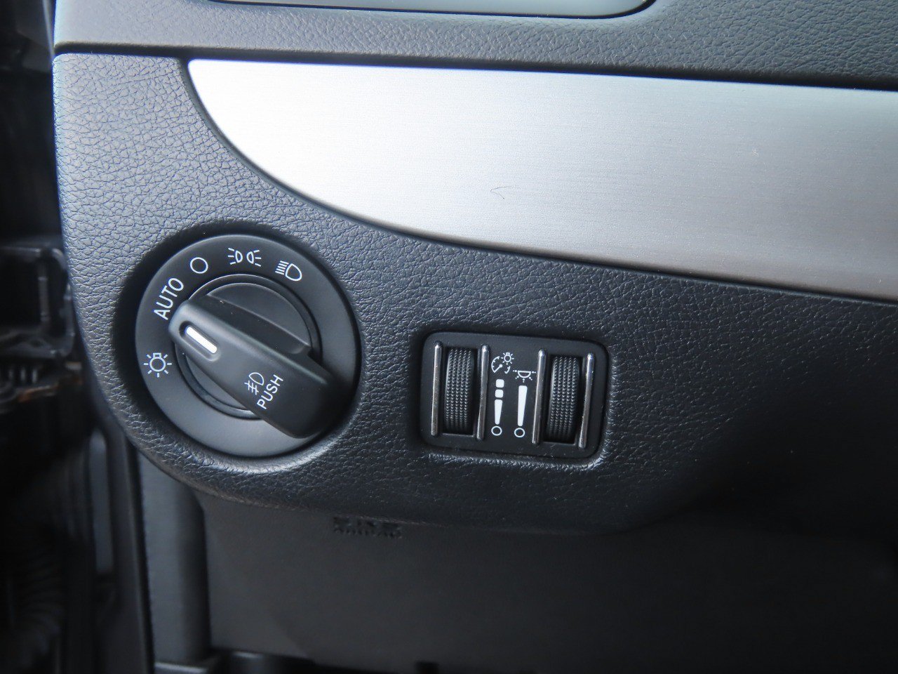 Used 2019 Dodge Grand Caravan GT FWD image 24