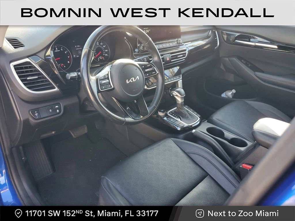 Used 2023 Kia Seltos EX image 20