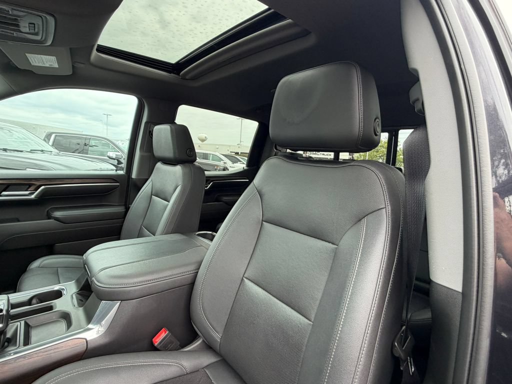 Certified 2023 GMC Sierra 1500 SLT w/ SLT Premium Package AWD/4WD image 29