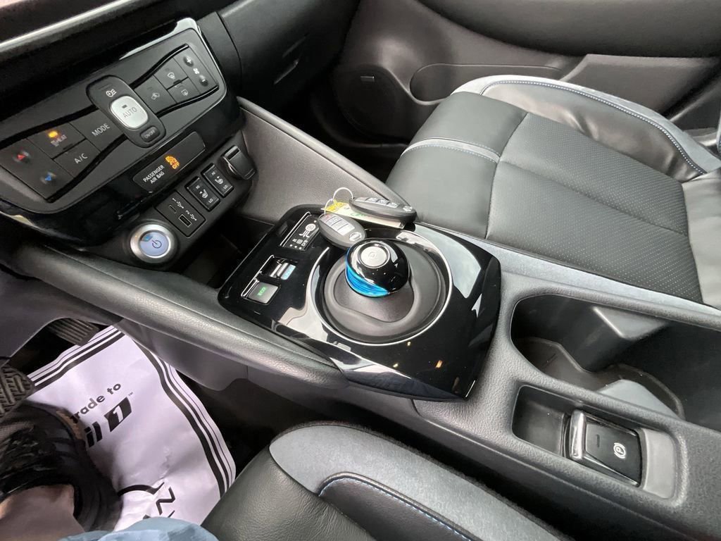 Certified 2022 Nissan Leaf SL Plus image 53