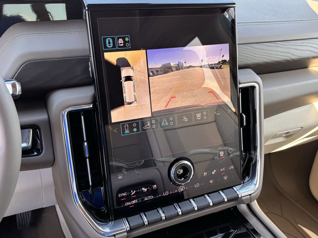 New 2026 GMC Yukon Denali w/ Denali Reserve Package image 11