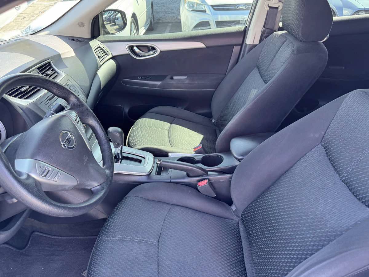 Used 2014 Nissan Sentra SR FWD image 34