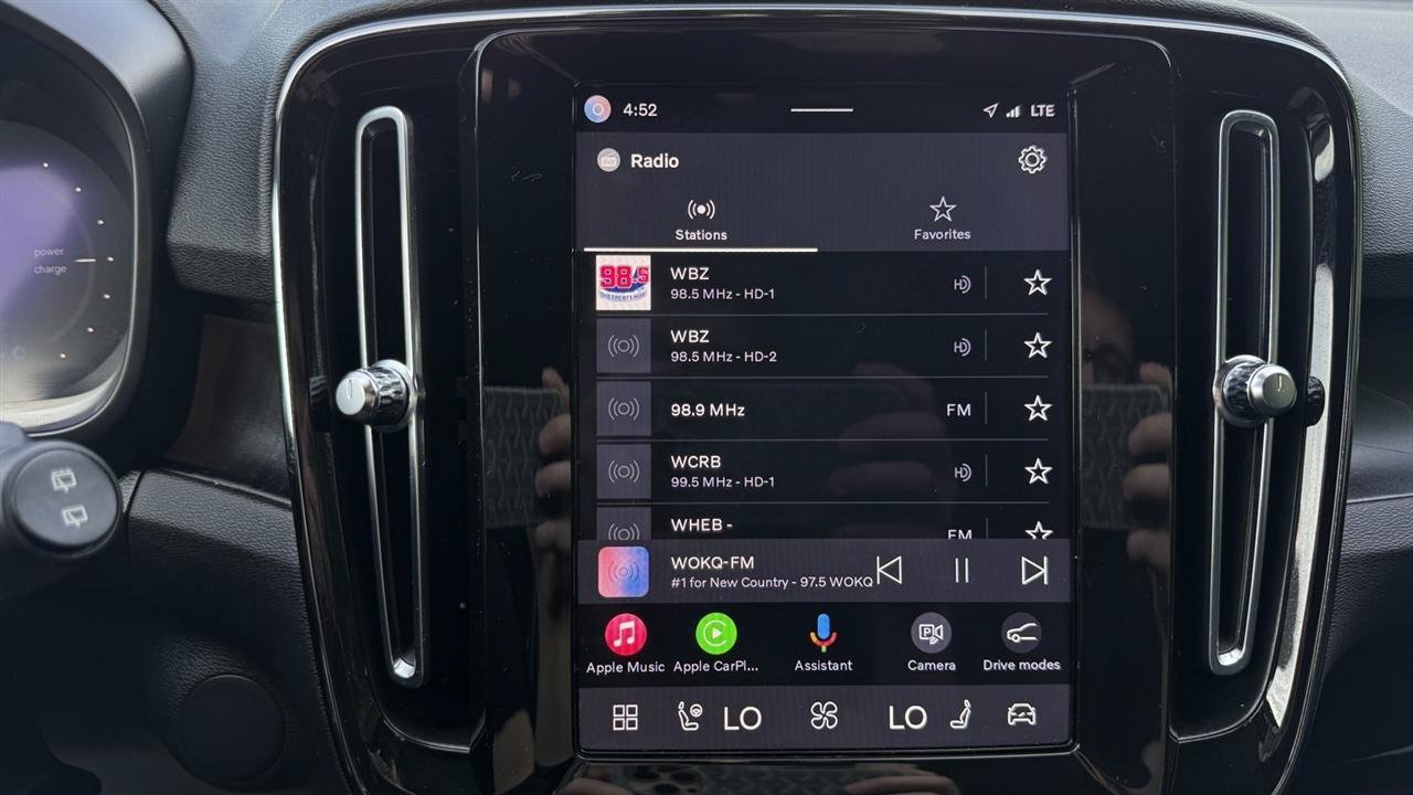 Used 2023 Volvo XC40 Recharge Ultimate AWD/4WD image 49
