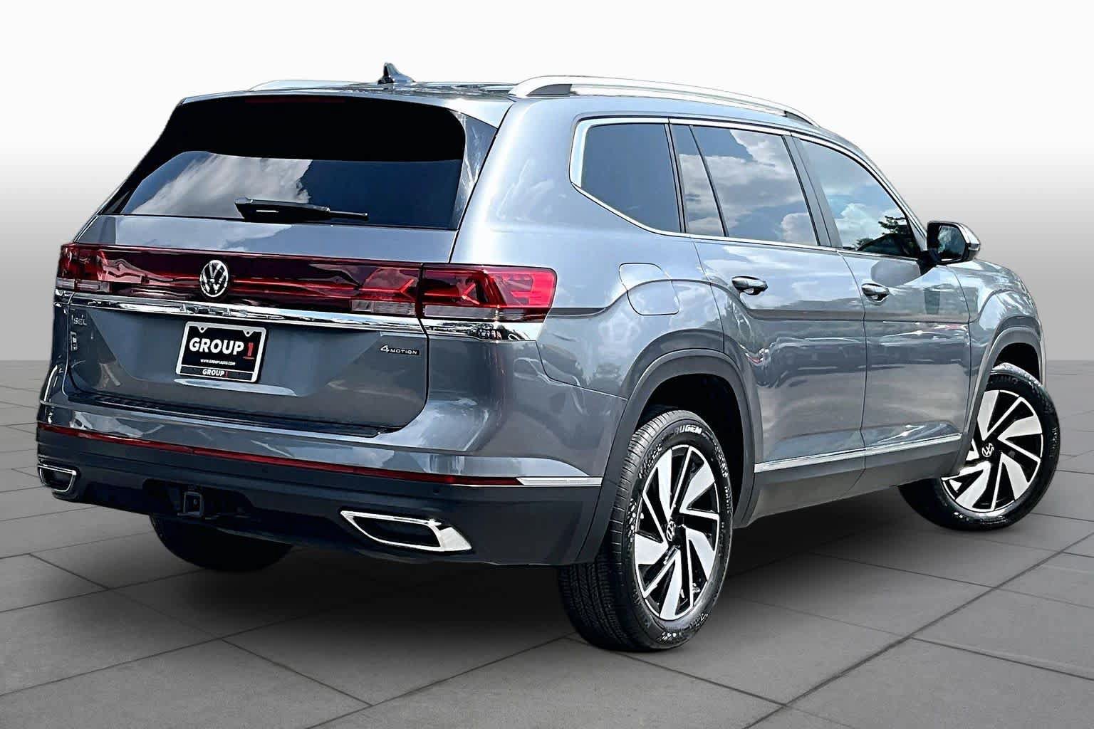 Used 2024 Volkswagen Atlas SEL AWD/4WD image 13
