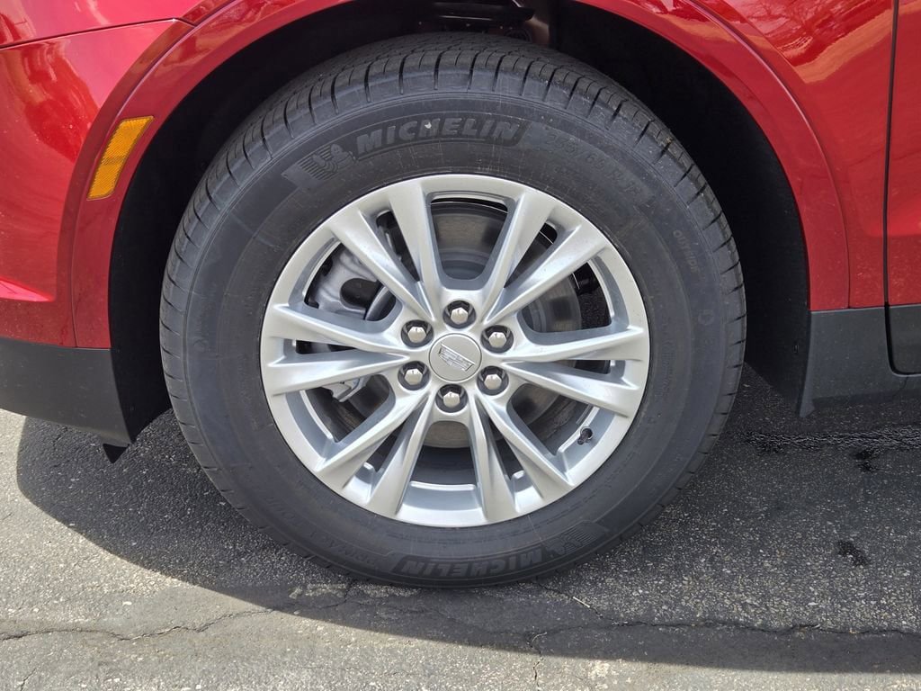 New 2026 Cadillac XT5 Luxury w/ LPO, Floor Liner Package AWD/4WD image 6