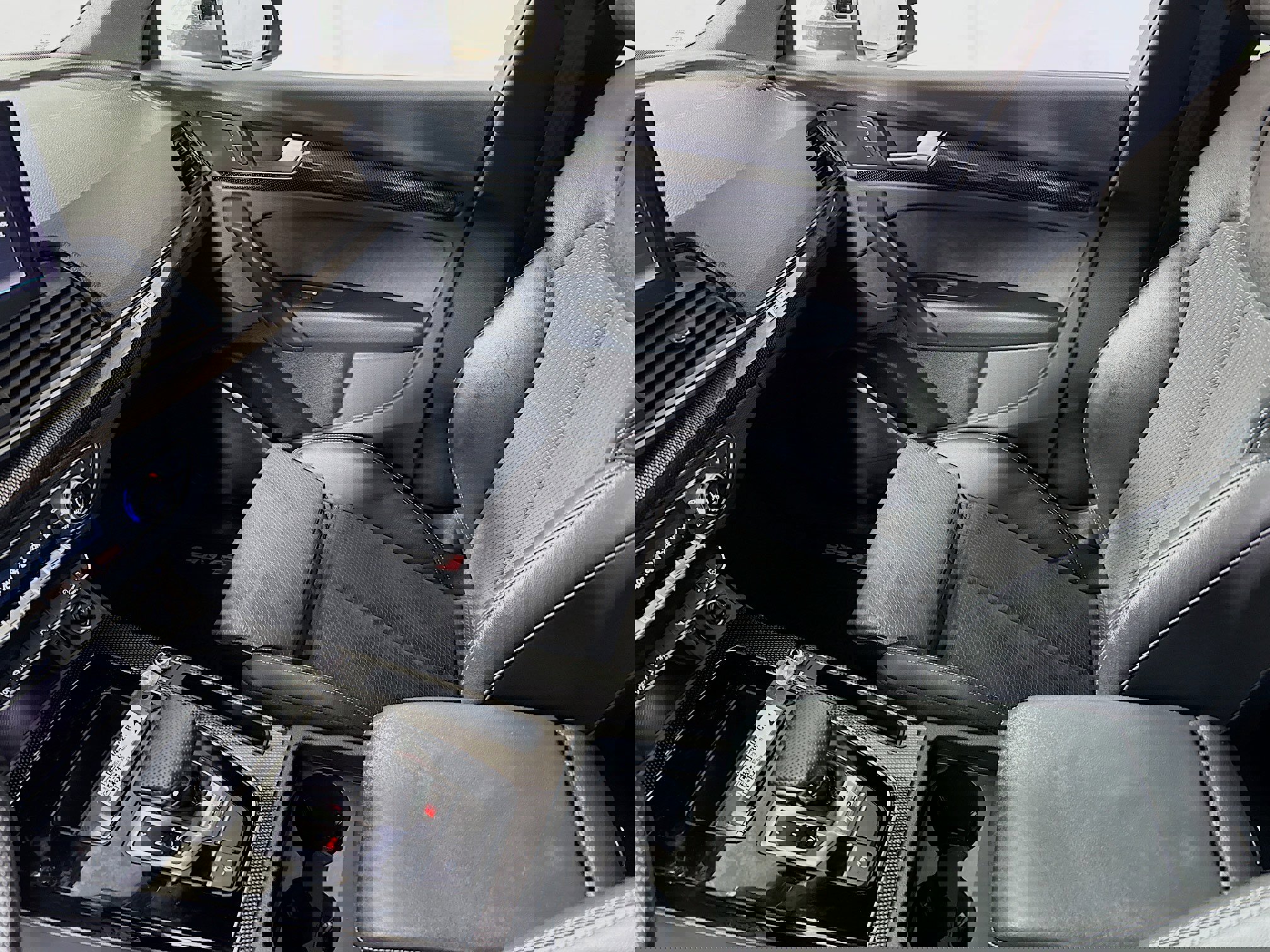 Used 2023 Audi SQ5 Premium w/ Convenience Package image 24