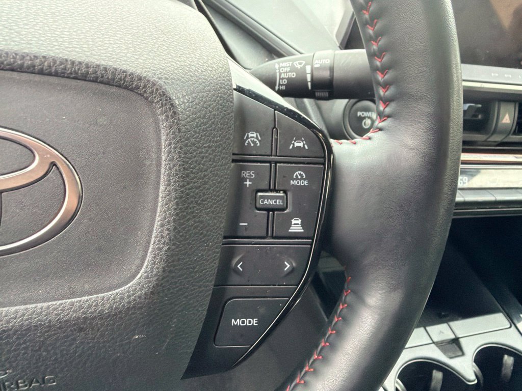 Used 2023 Toyota Prius Prime FWD image 18