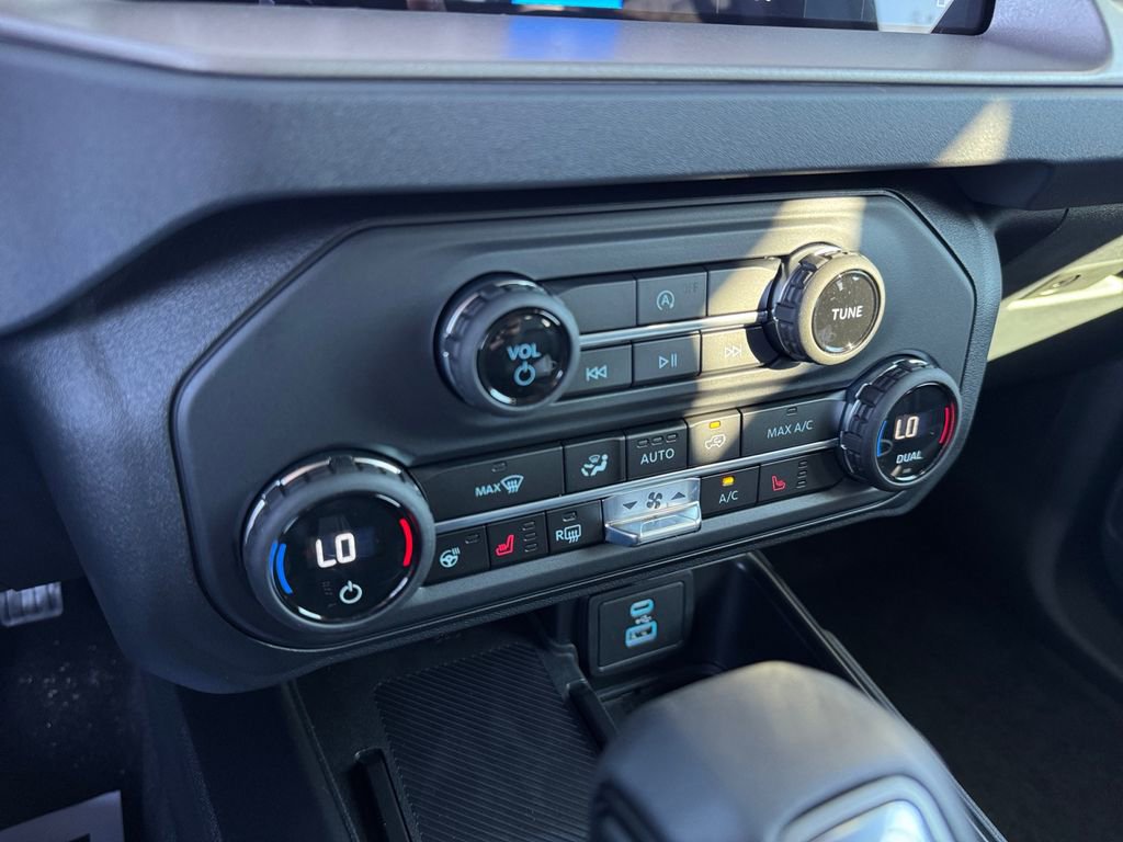 New 2025 Ford Bronco Outer Banks image 36