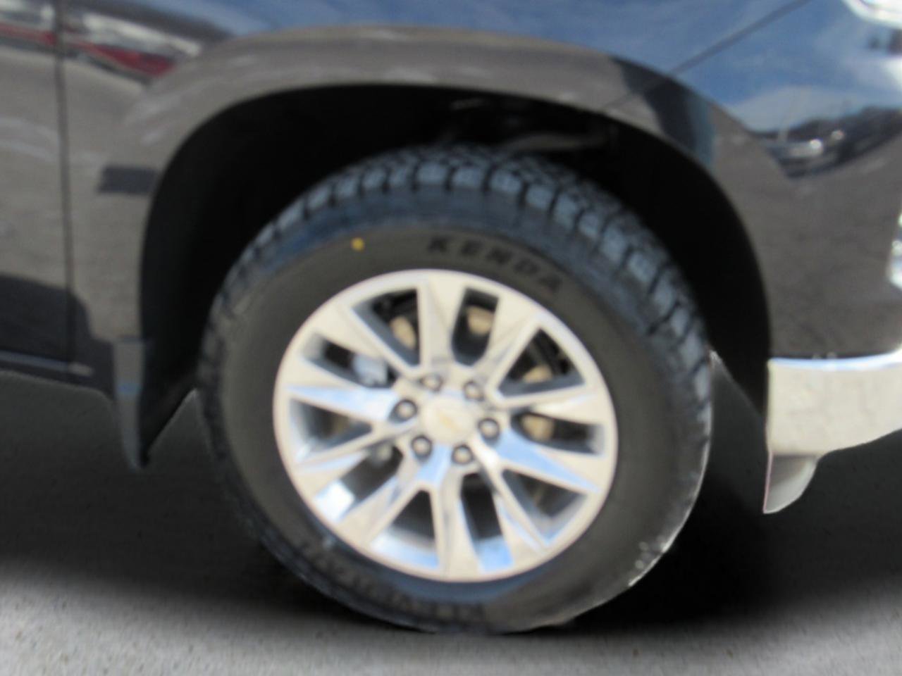Used 2022 Chevrolet Silverado 1500 LTZ w/ LTZ Premium Package AWD/4WD image 16