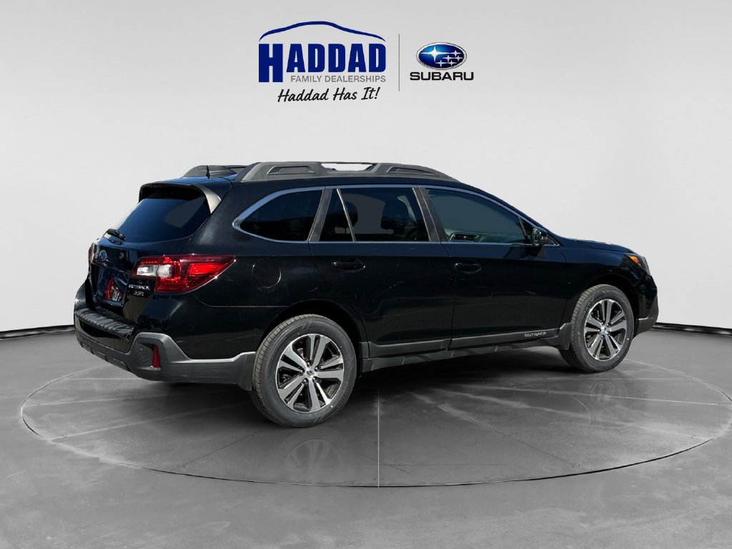 Used 2018 Subaru Outback 3.6R Limited AWD/4WD image 6
