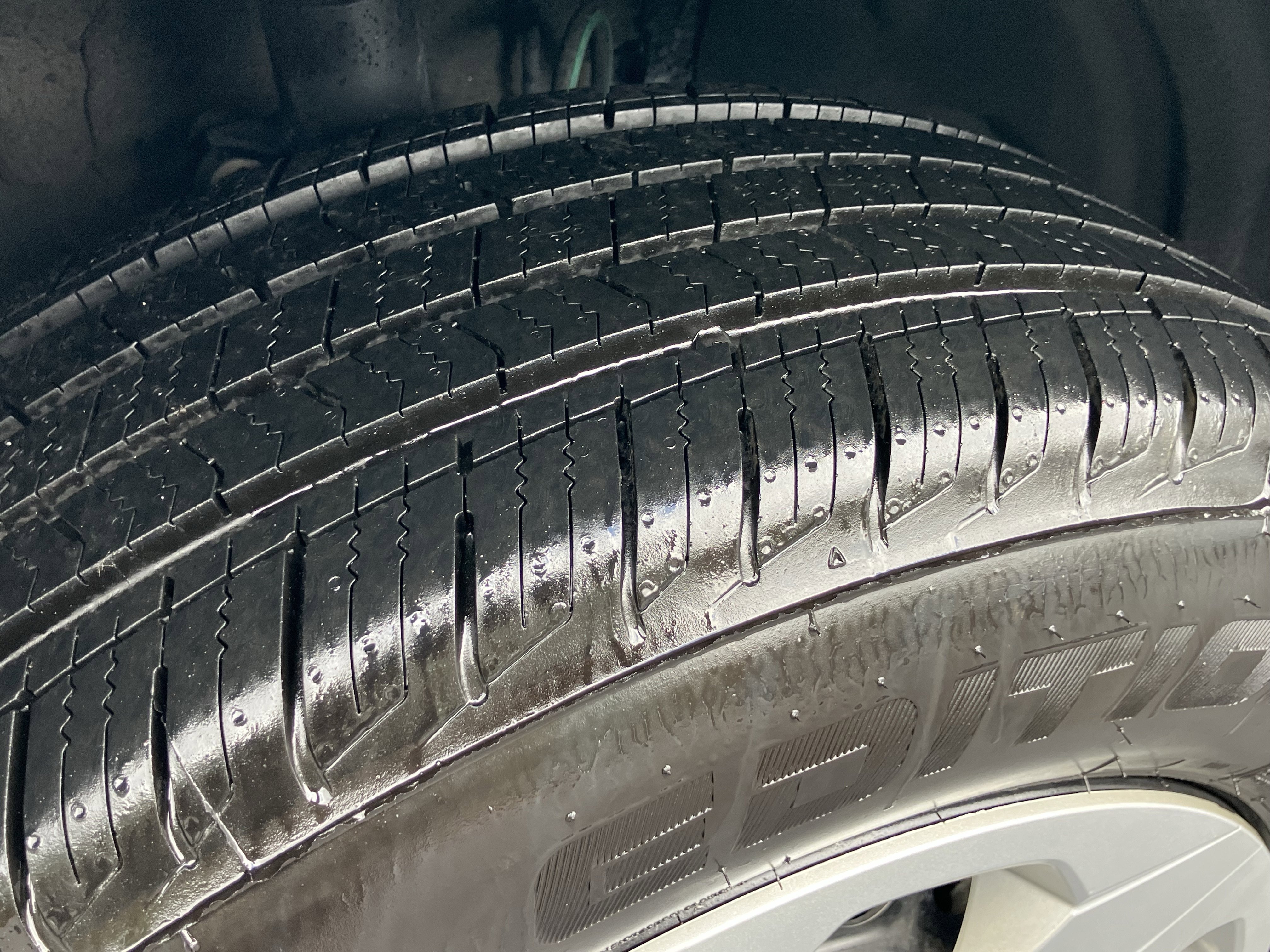 Used 2021 Toyota RAV4 LE image 12