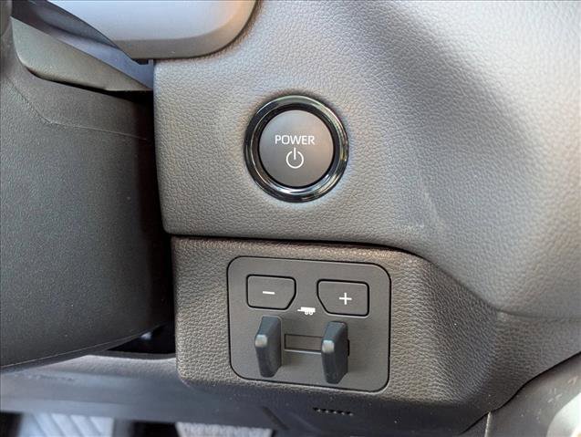 Used 2025 Toyota Sequoia Limited image 24