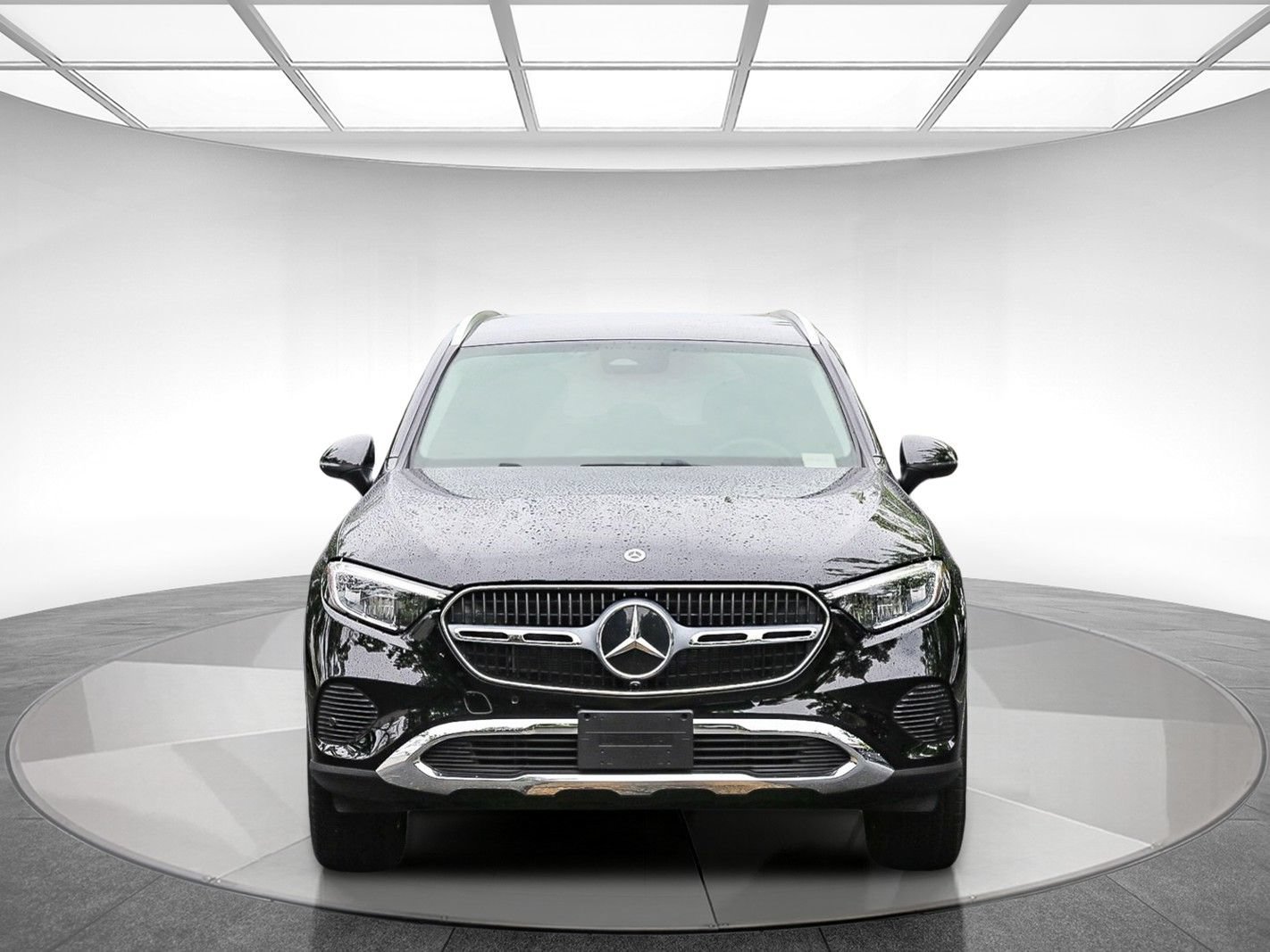 Used 2025 Mercedes-Benz GLC 350e 4MATIC image 6