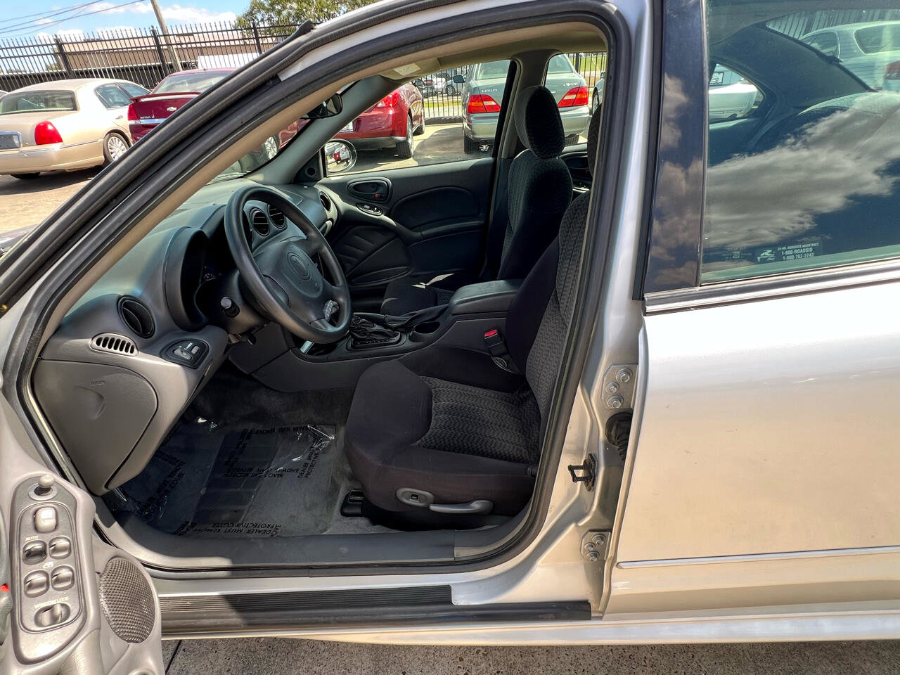 Used 2003 Pontiac Grand Am SE image 21