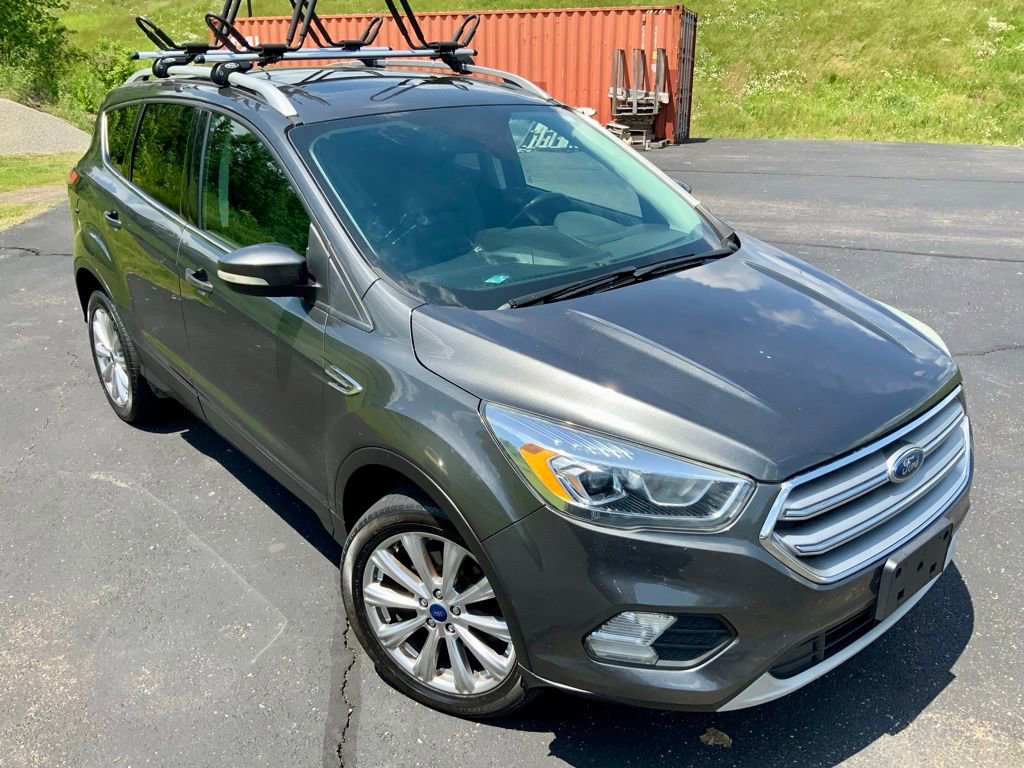 Used 2017 Ford Escape Titanium w/ Canadian Touring Package AWD/4WD video 2