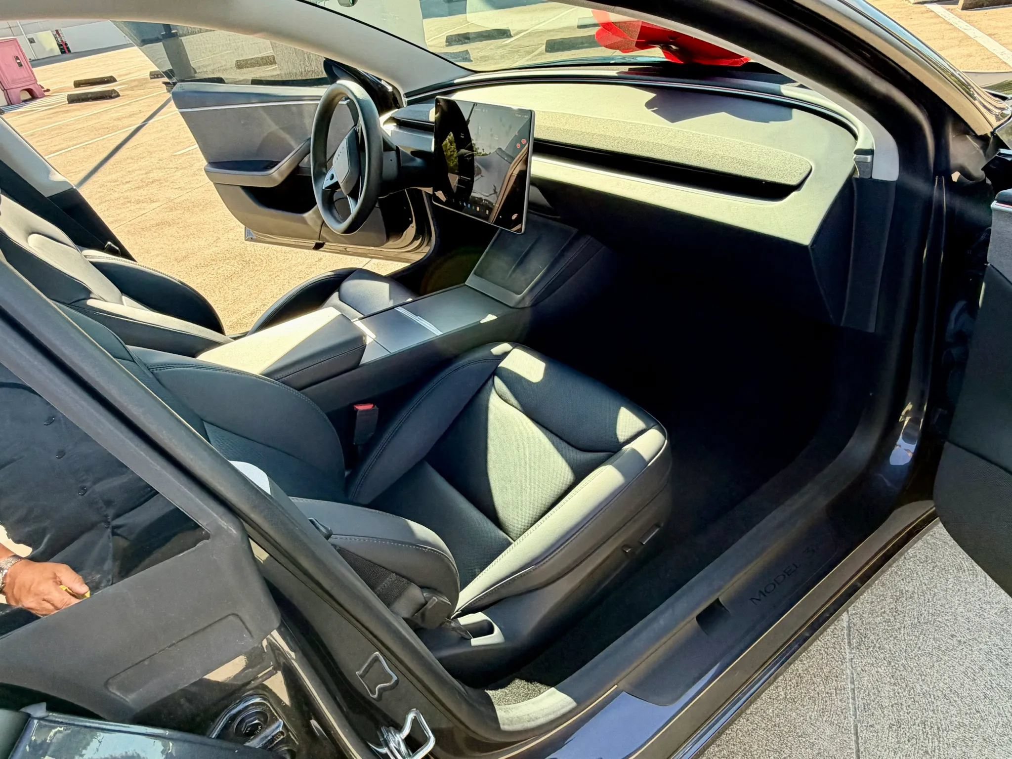 Used 2024 Tesla Model 3 Long Range RWD image 28